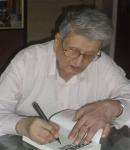 Autographing the novel